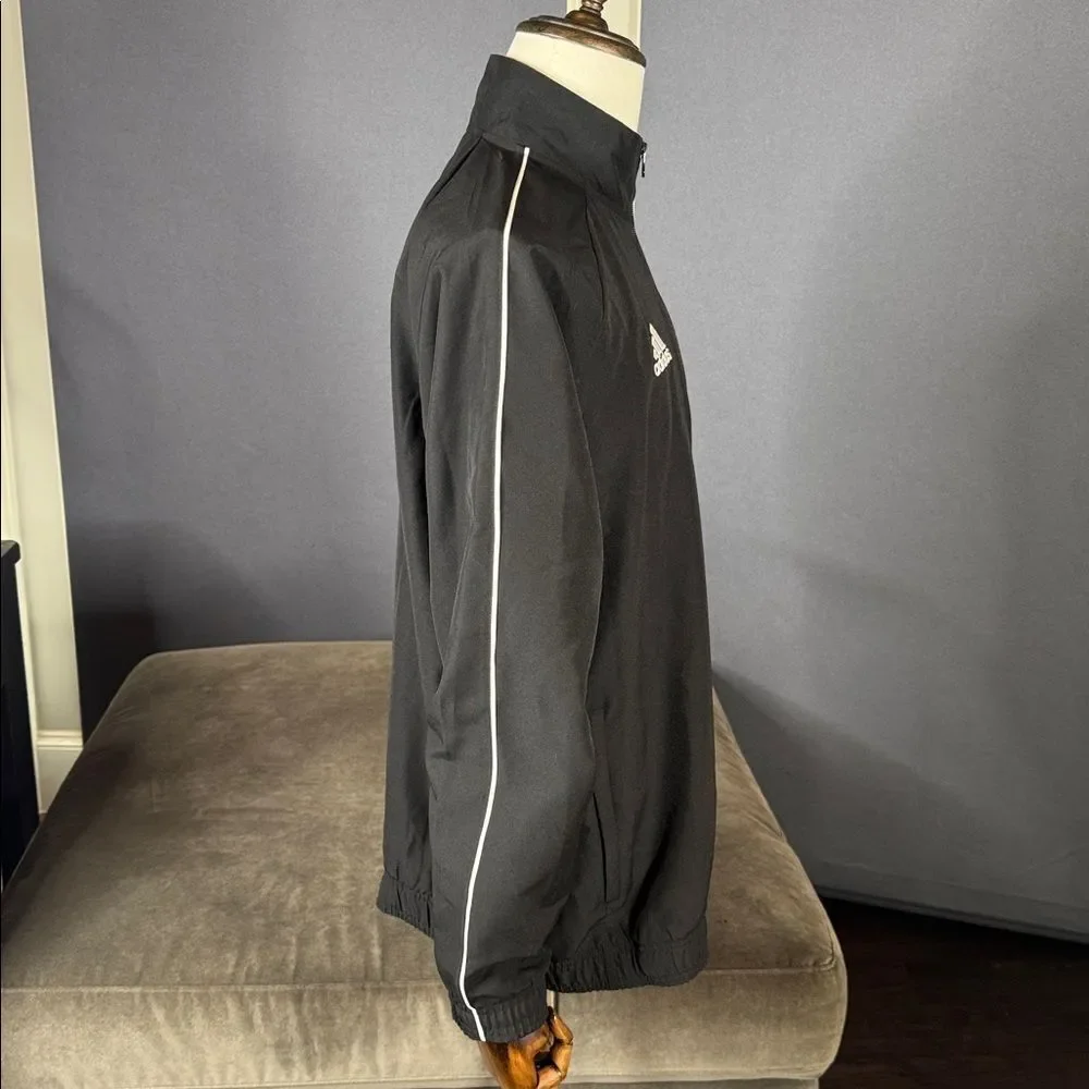 Adidas Men’s Full Zip Black Athletic Jacket Lightweight Size M RARE SAMPLE NEW